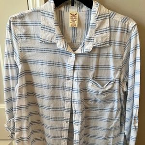 Lightweight Button Up